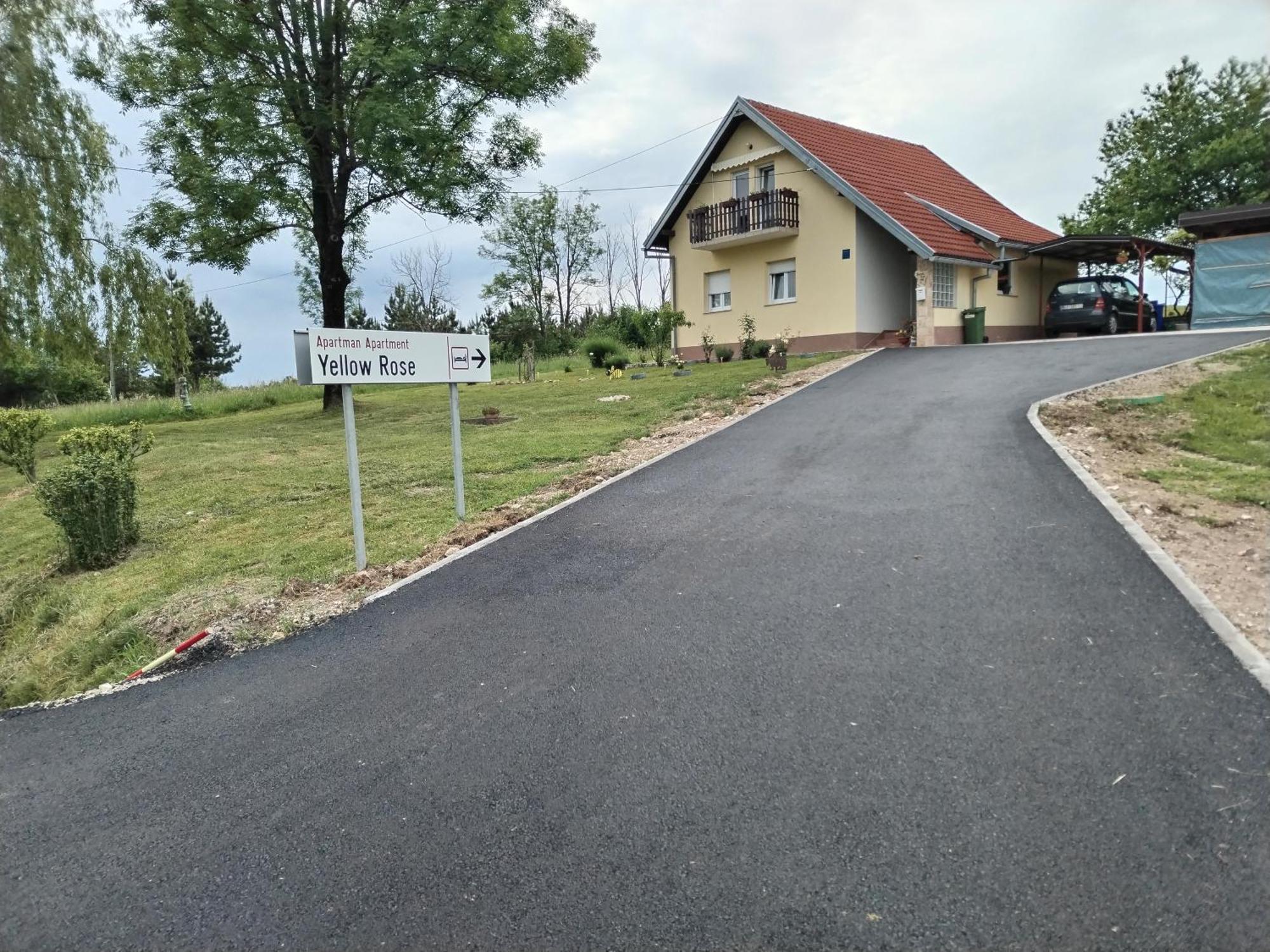 Yellow Rose Rakovica Exterior foto